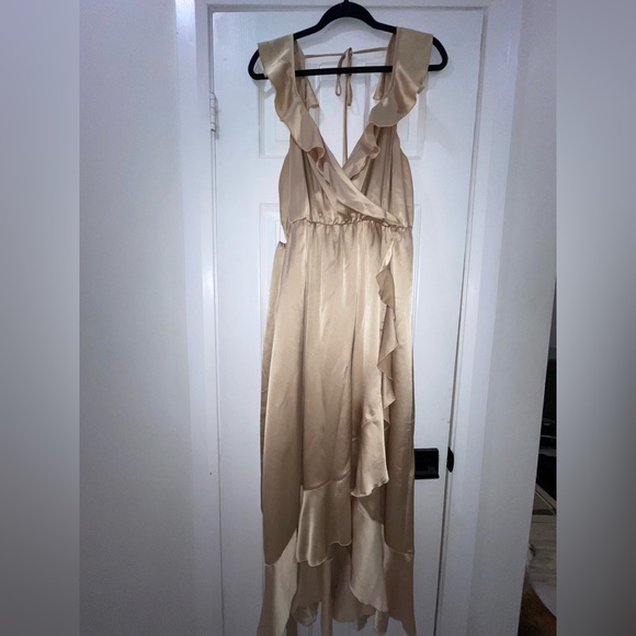 Show Me Your MuMu Bridesmaid Dress - Samantha Ruffle Wrap - Picture 2 of 7